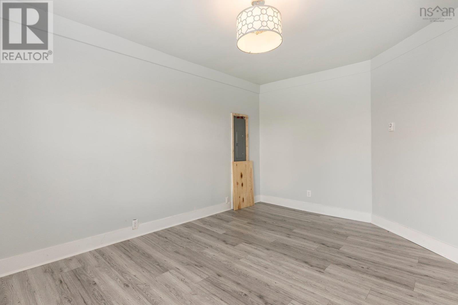 66 Oak Street, Trenton, Nova Scotia  B0K 1X0 - Photo 10 - 202506426