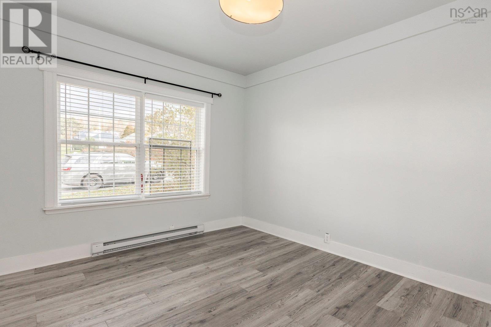 66 Oak Street, Trenton, Nova Scotia  B0K 1X0 - Photo 9 - 202506426