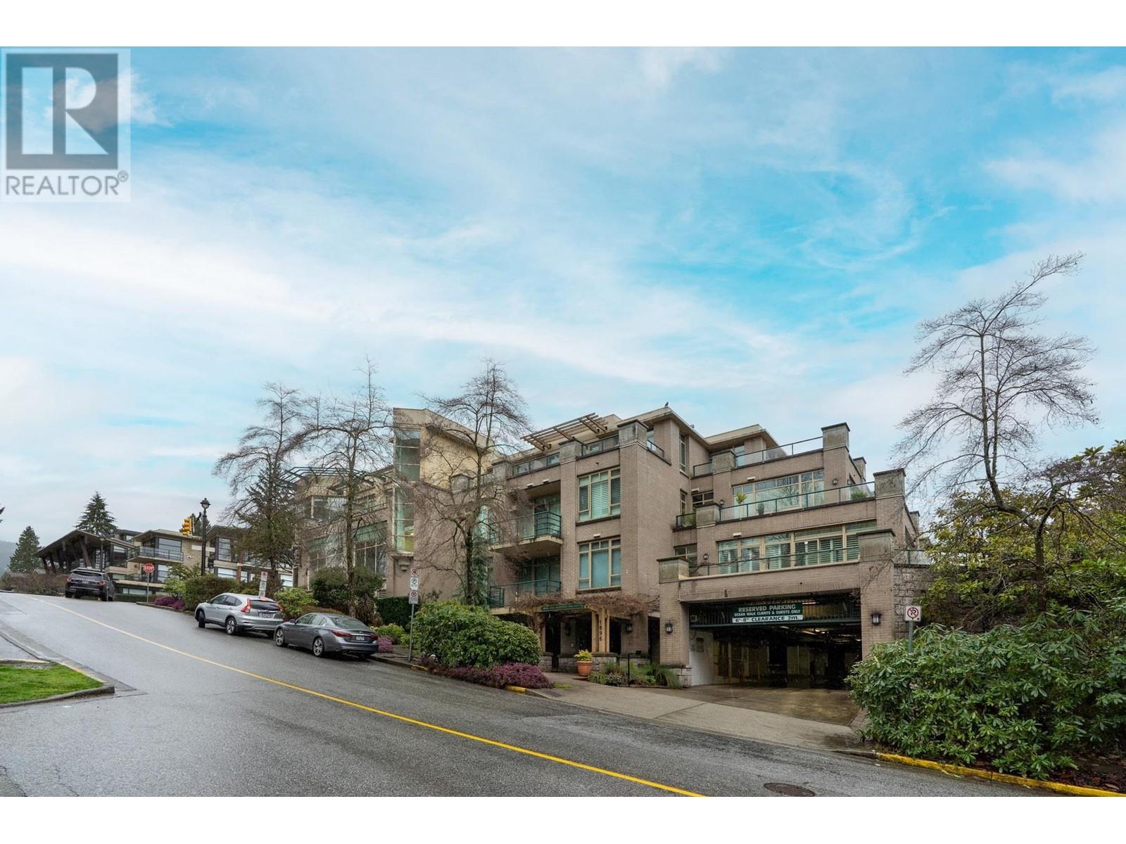 205 1896 Marine Drive, West Vancouver, British Columbia  V7V 1J6 - Photo 2 - R2984360