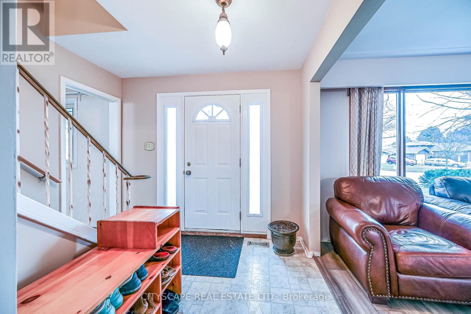Property at 7 MAGNOLIA STREET S image 3