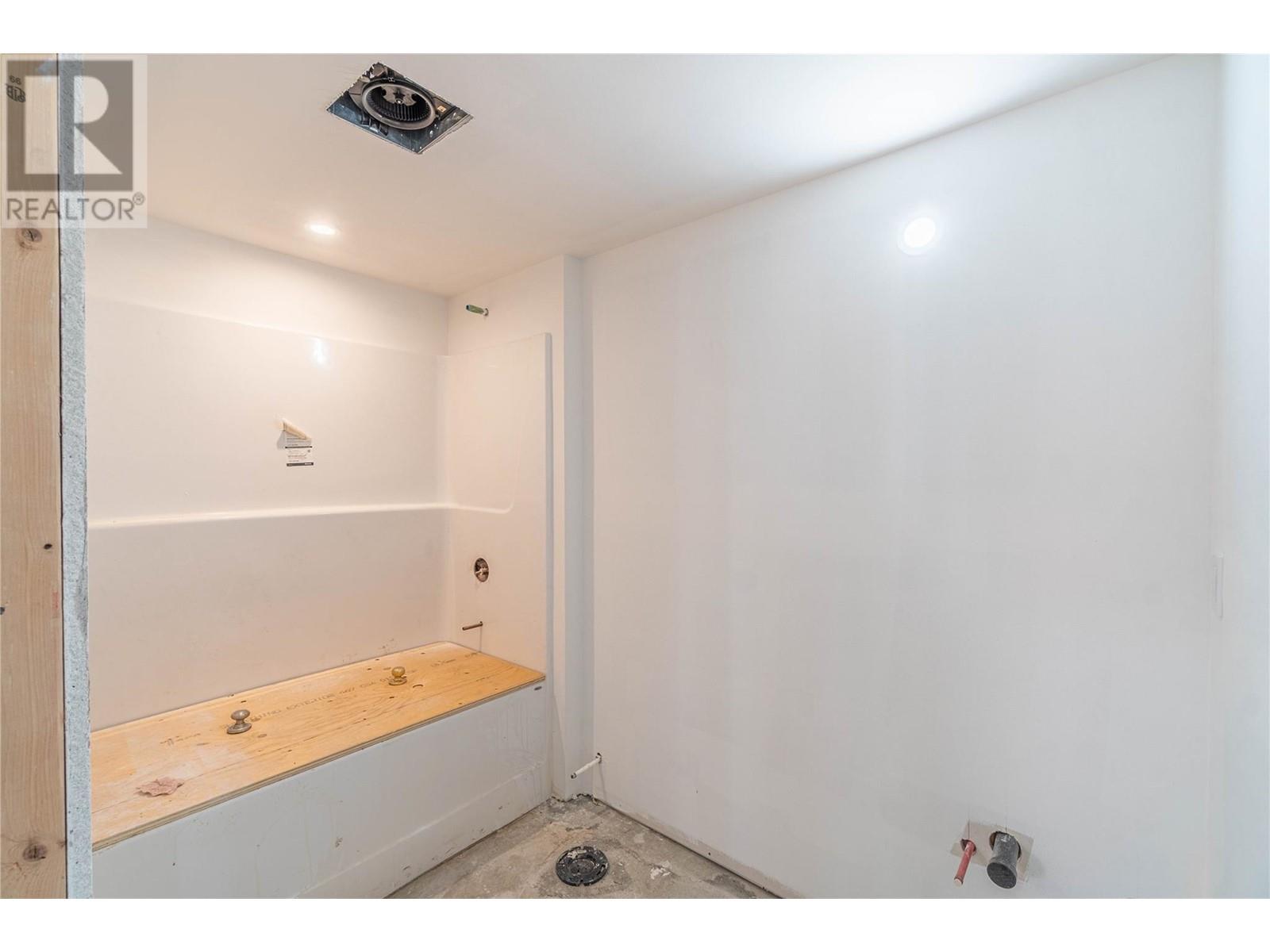 200 Grand Boulevard Unit# 137, Kamloops, British Columbia  V2C 0H3 - Photo 37 - 10337685