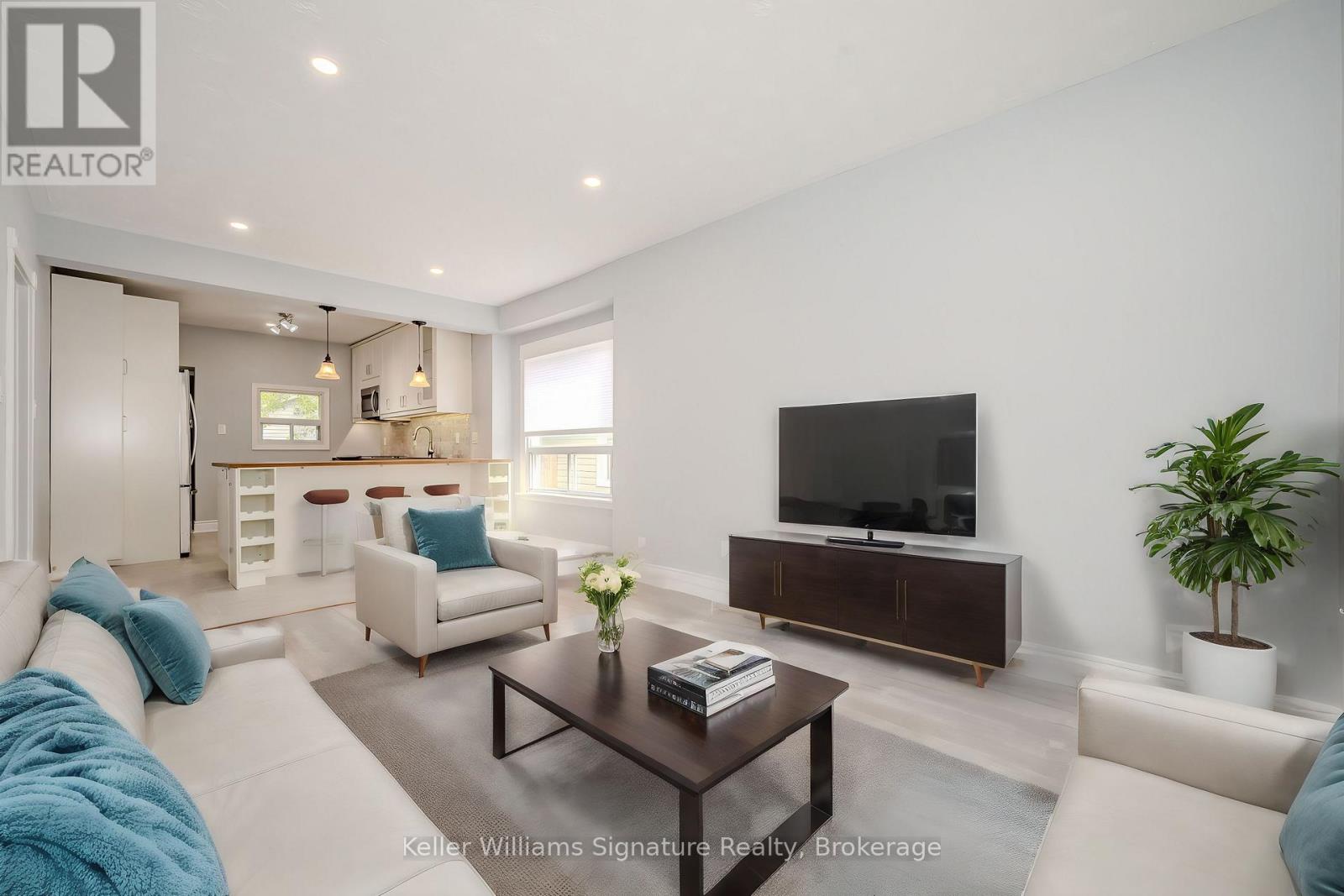 Property at 278 NORMANHURST AVENUE image 5