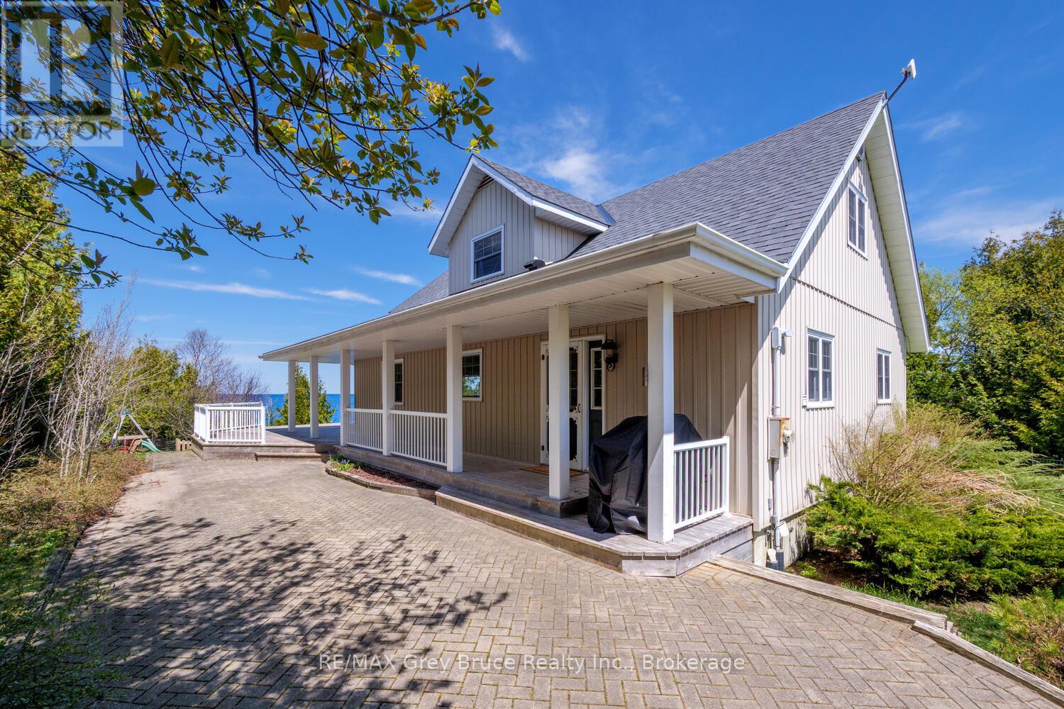 21 Grant Watson Drive, Northern Bruce Peninsula, Ontario  N0H 2R0 - Photo 10 - X12052551