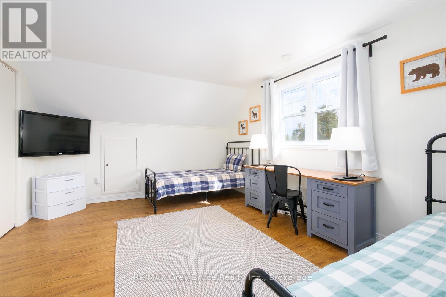 21 Grant Watson Drive, Northern Bruce Peninsula, Ontario  N0H 2R0 - Photo 27 - X12052551