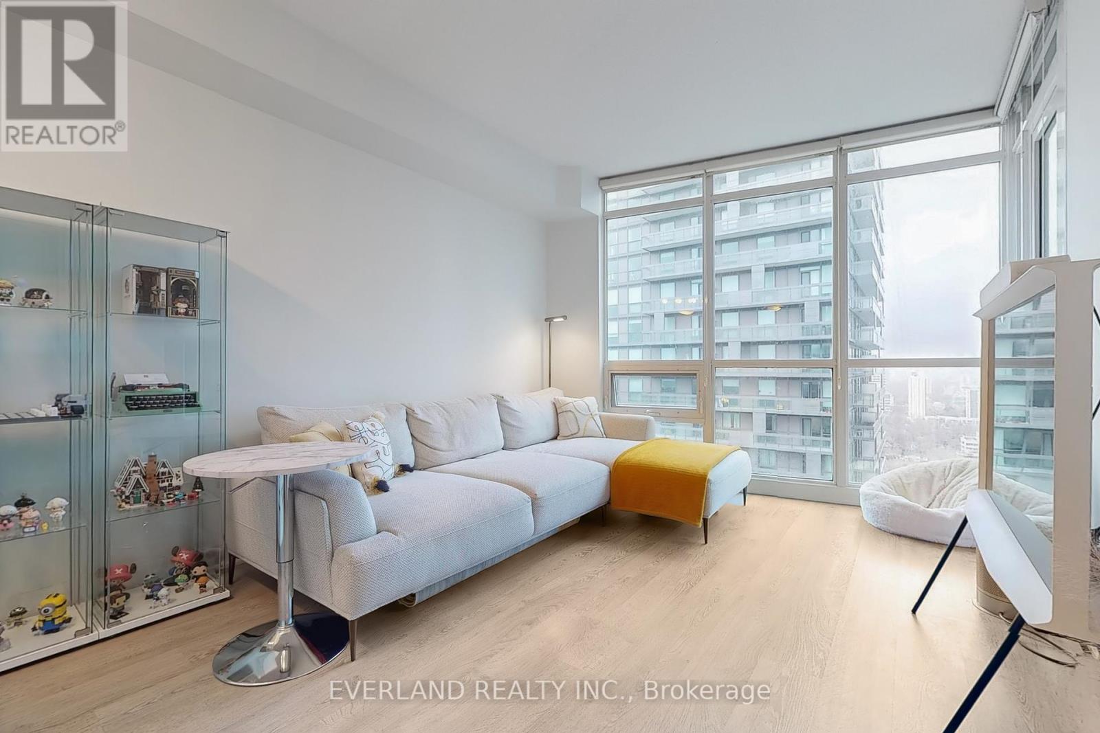 3111 - 30 Roehampton Avenue, Toronto, Ontario  M4P 1R2 - Photo 3 - C12054502