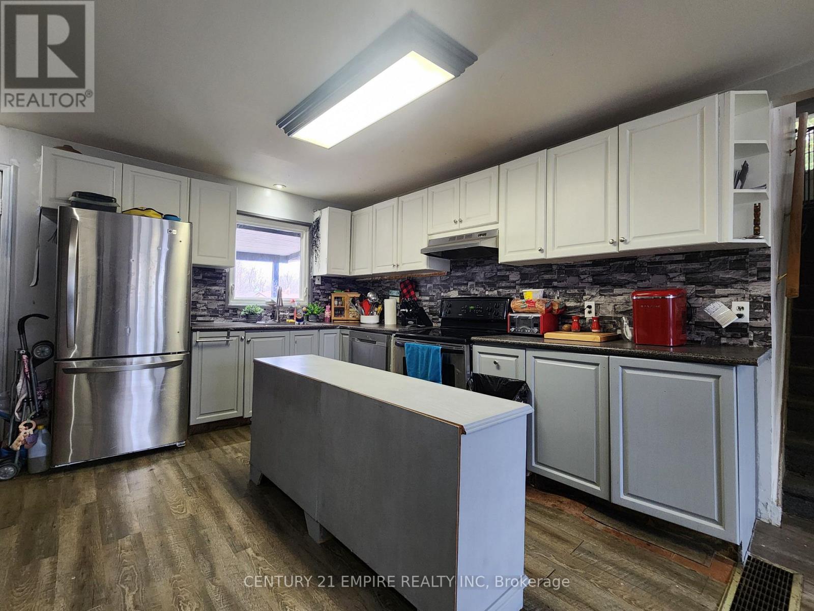 Property at 1051 GOSHEN ROAD image 5
