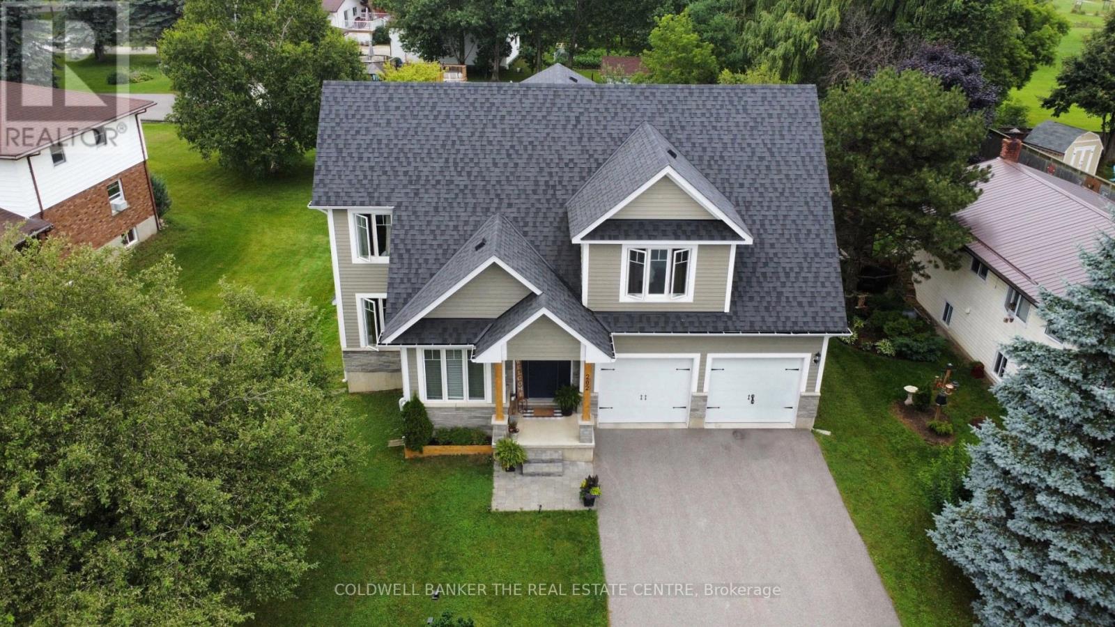 202 Clarence Street, Clearview, Ontario  L4N 1B9 - Photo 2 - S12054589