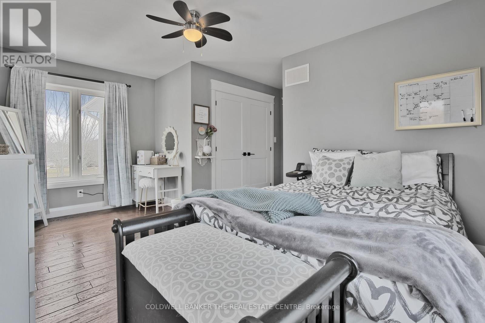 202 Clarence Street, Clearview, Ontario  L4N 1B9 - Photo 26 - S12054589