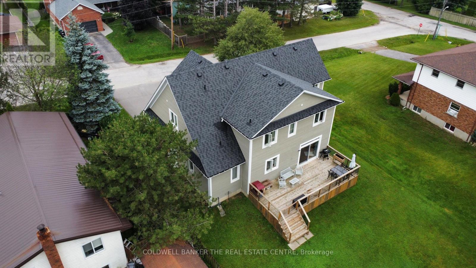 202 Clarence Street, Clearview, Ontario  L4N 1B9 - Photo 6 - S12054589