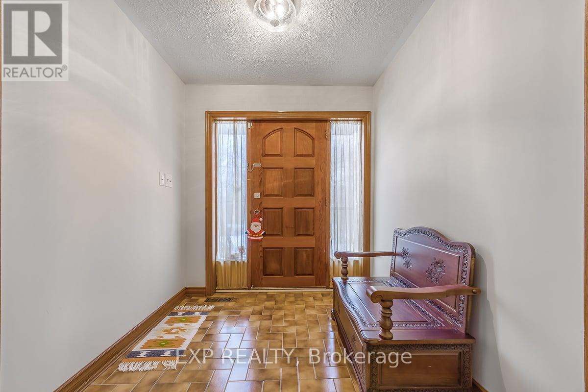 Property at 63 RIVERSIDE DRIVE image 4