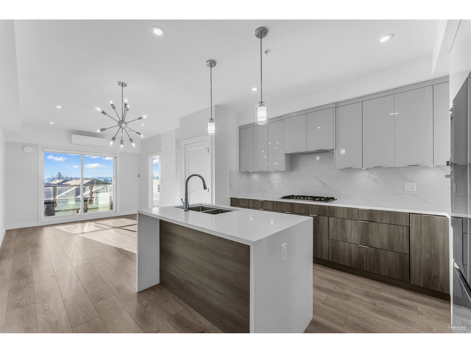 Property at 406 14438 72 AVENUE image 1