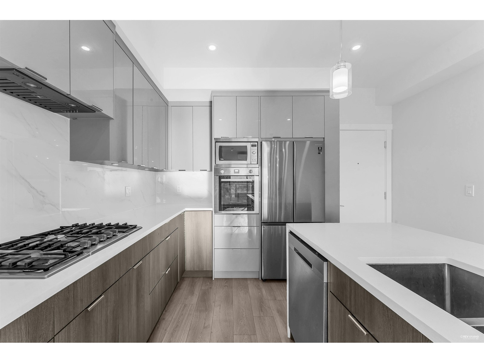 Property at 406 14438 72 AVENUE image 2