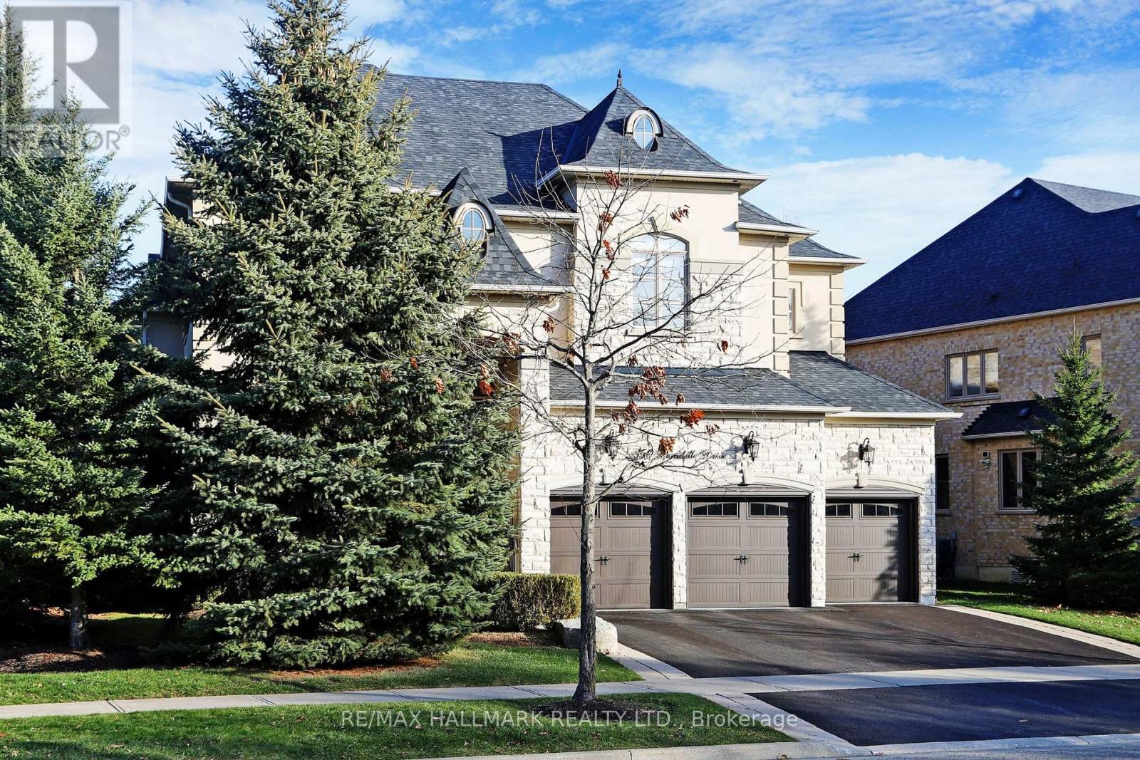 Property at 350 PARADELLE DRIVE image 2