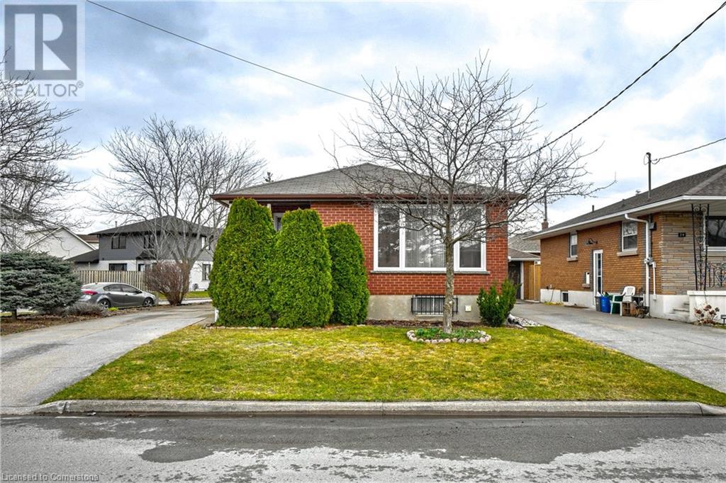 26 HIGHFIELD Avenue, St. Catharines, Ontario