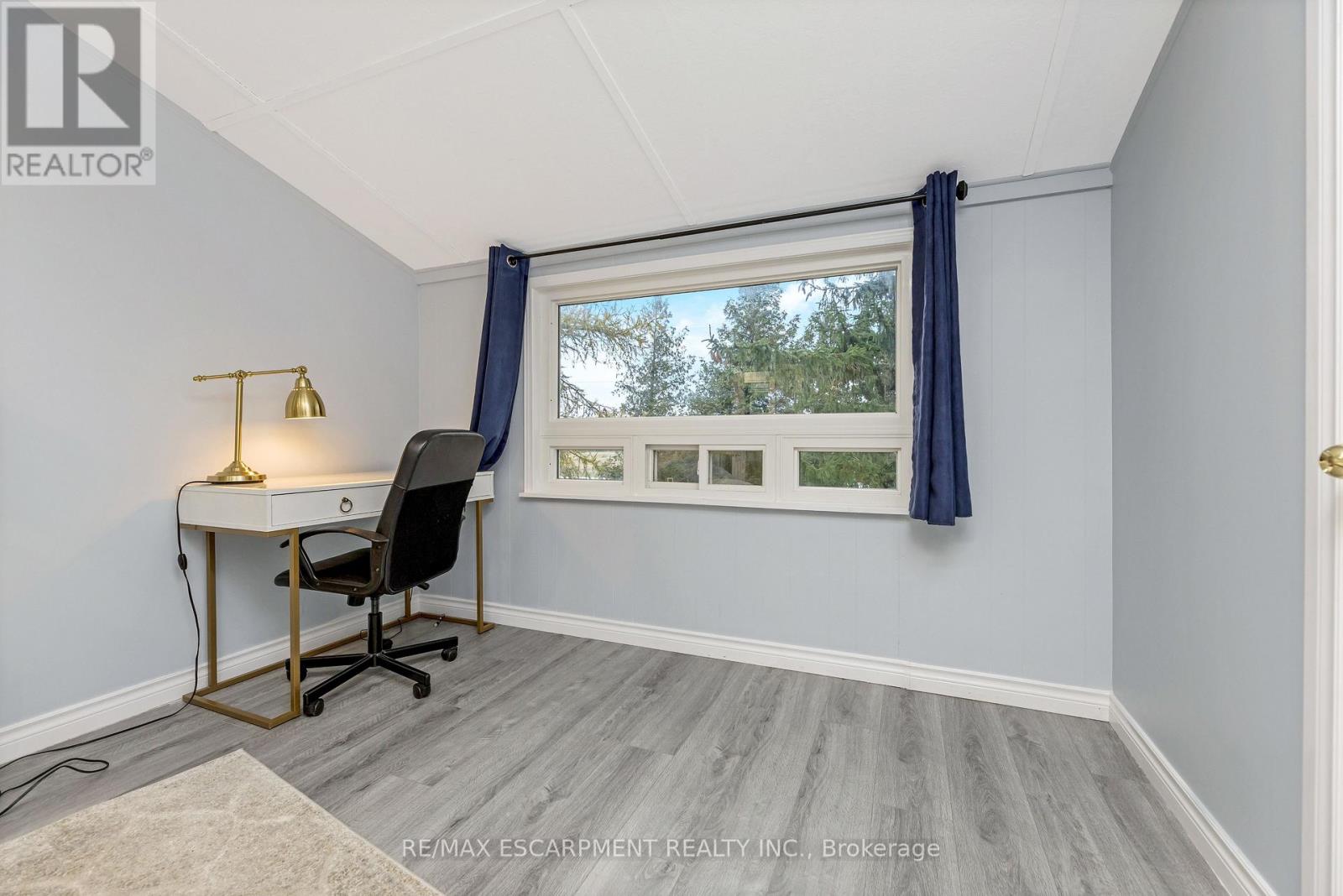 1 Mohawk Line, Haldimand (Dunnville), Ontario  N0A 1P0 - Photo 17 - X12054614