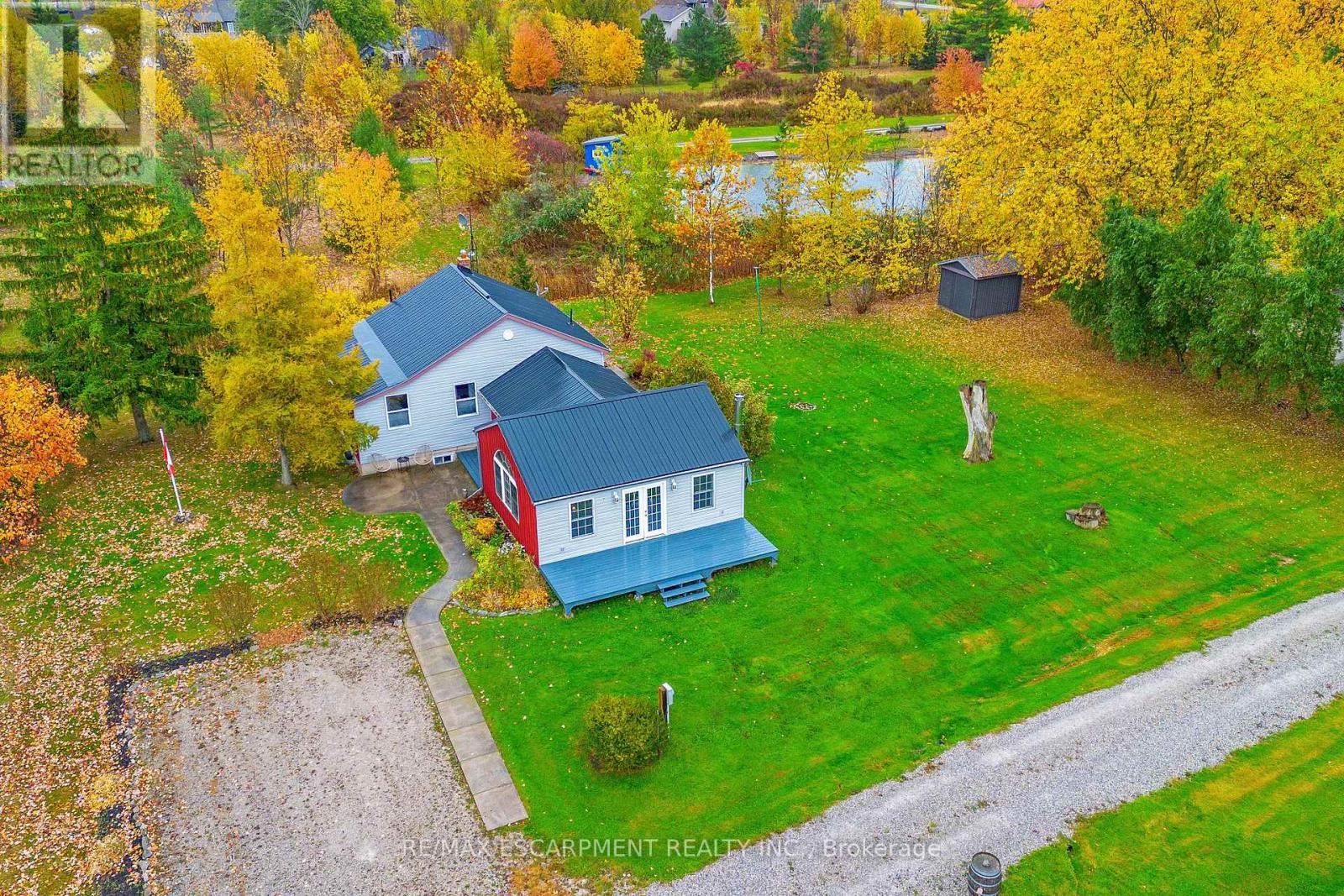 1 Mohawk Line, Haldimand (Dunnville), Ontario  N0A 1P0 - Photo 38 - X12054614