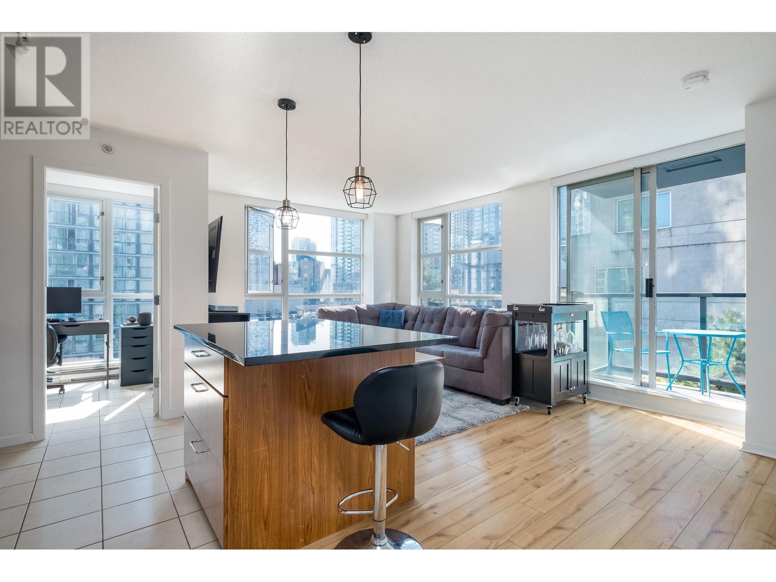 608 1199 Seymour Street, Vancouver, British Columbia  V6B 1K3 - Photo 2 - R2984472