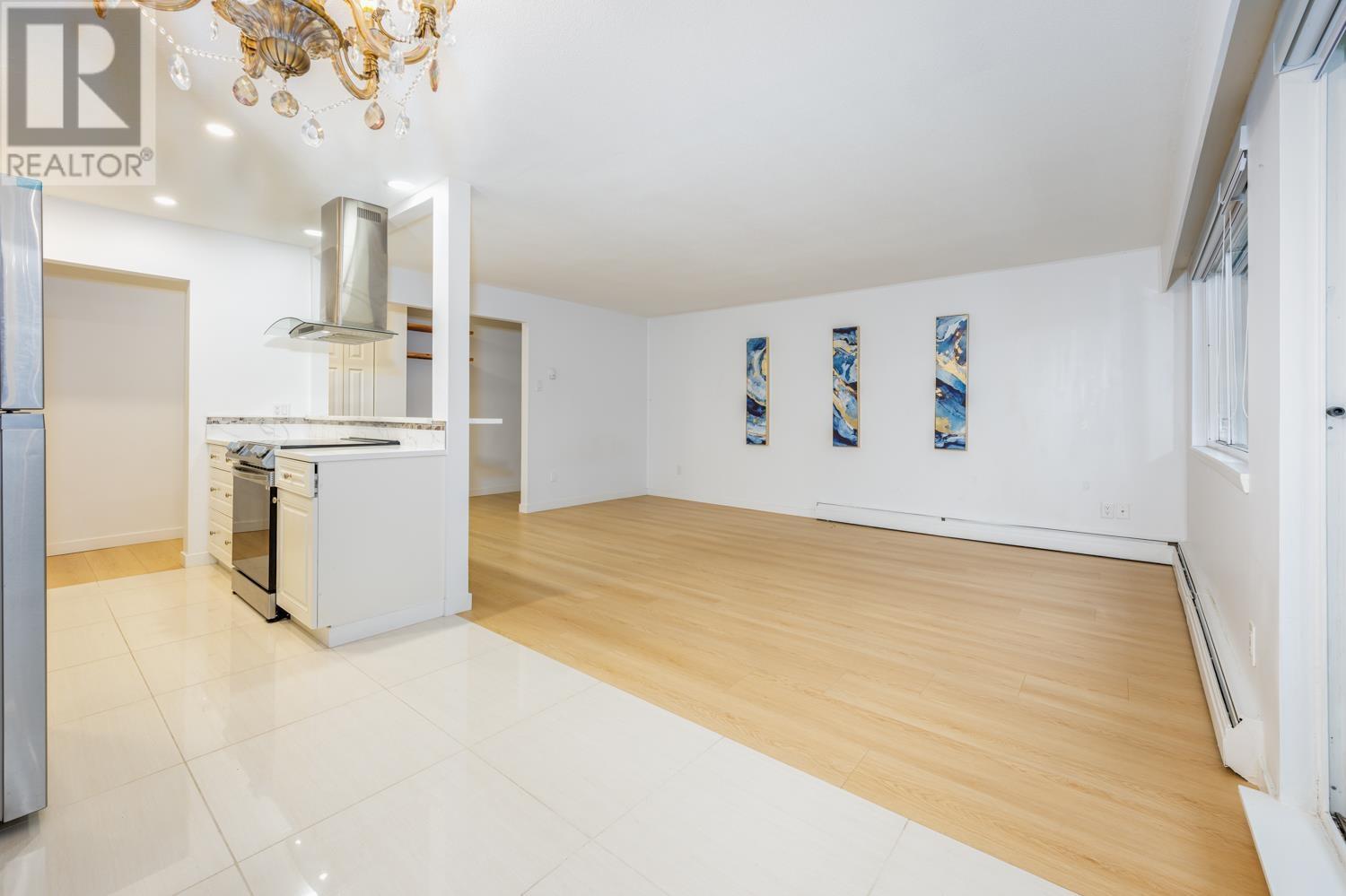 609 555 W 28th Street, North Vancouver, British Columbia  V7N 2J7 - Photo 11 - R2984476