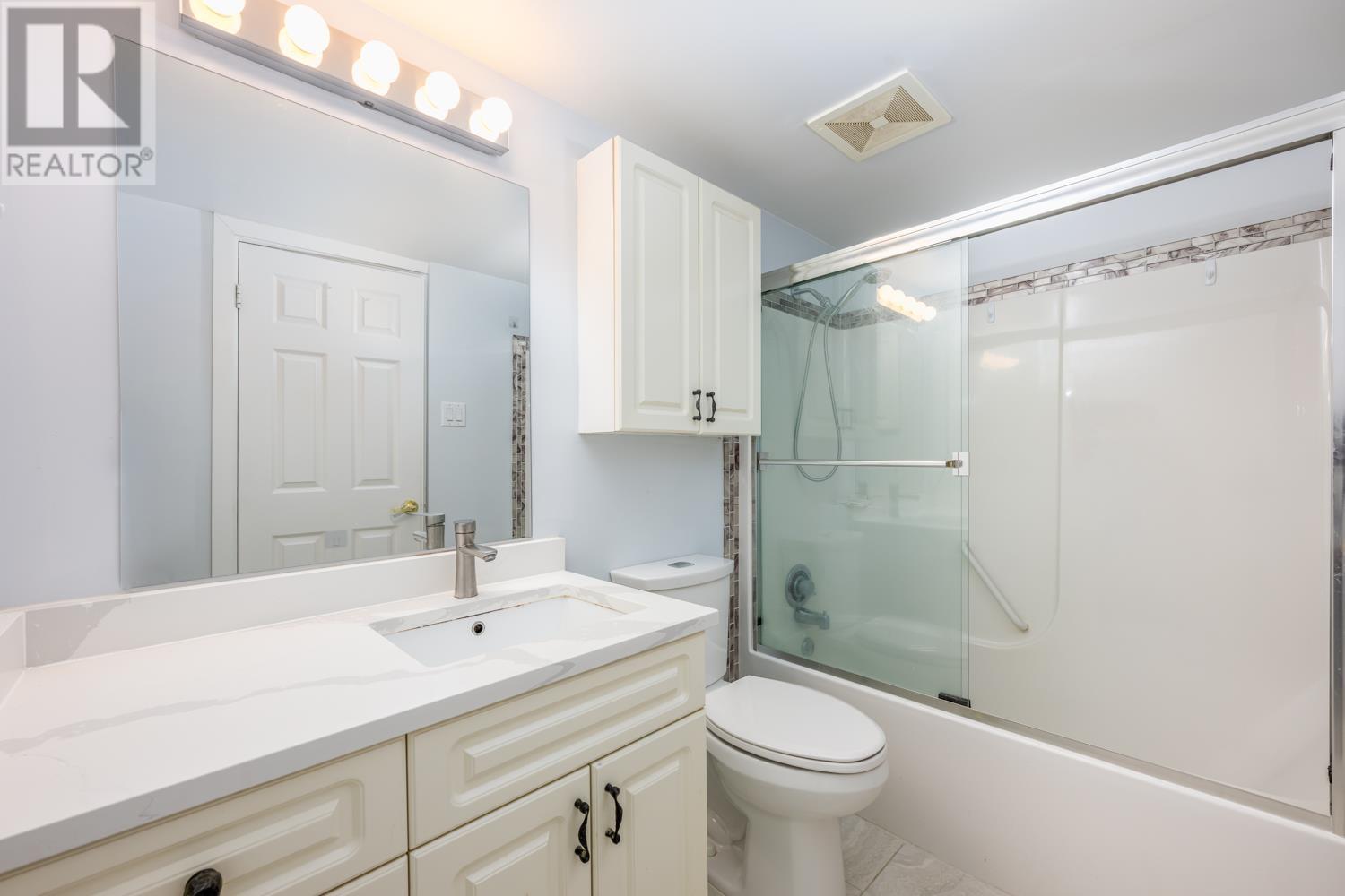 609 555 W 28th Street, North Vancouver, British Columbia  V7N 2J7 - Photo 15 - R2984476