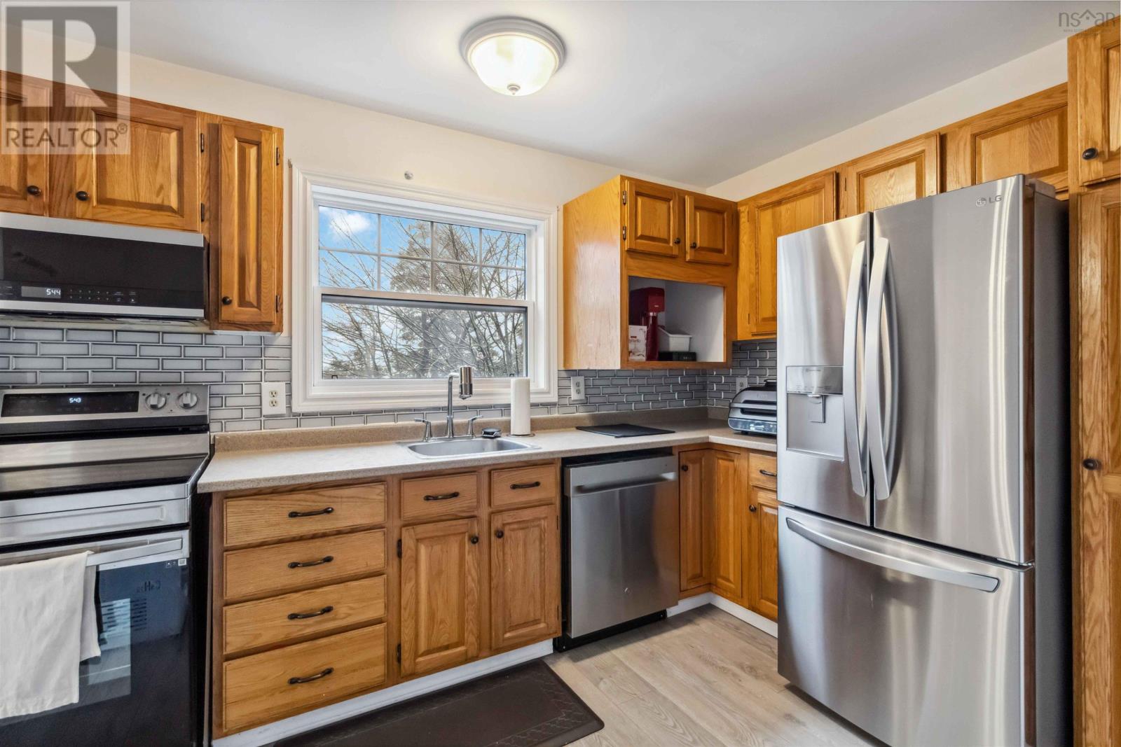 47 Regal Road, Dartmouth, Nova Scotia  B2W 4E9 - Photo 10 - 202506449