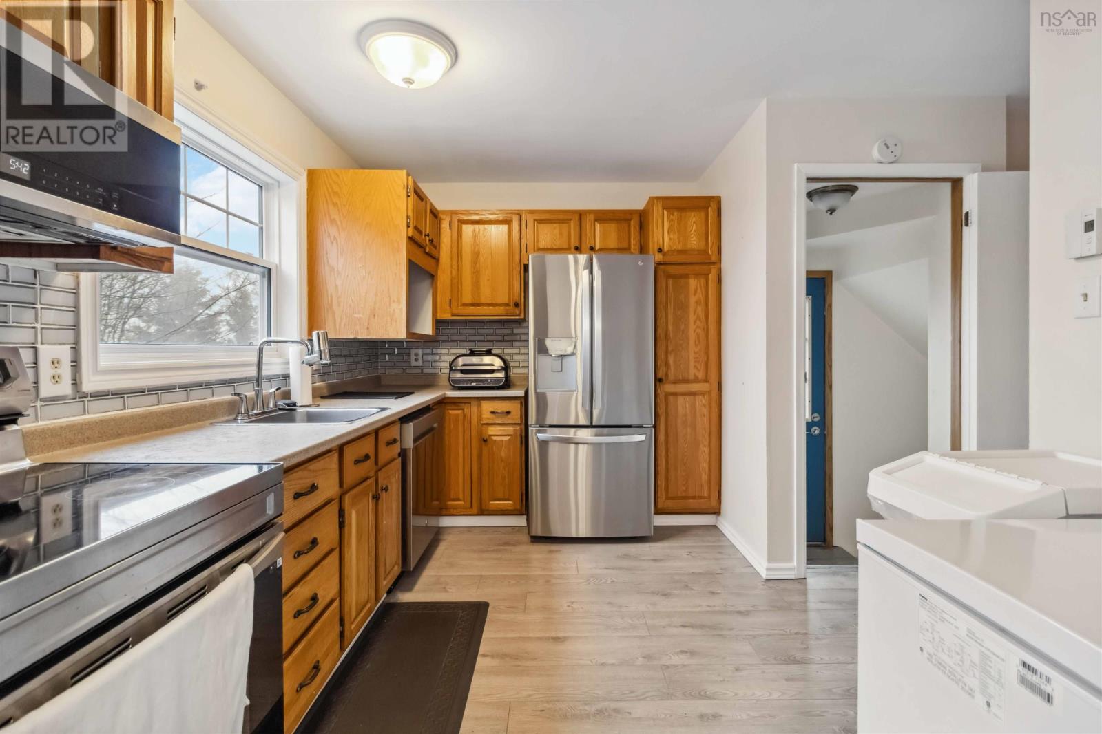 47 Regal Road, Dartmouth, Nova Scotia  B2W 4E9 - Photo 8 - 202506449