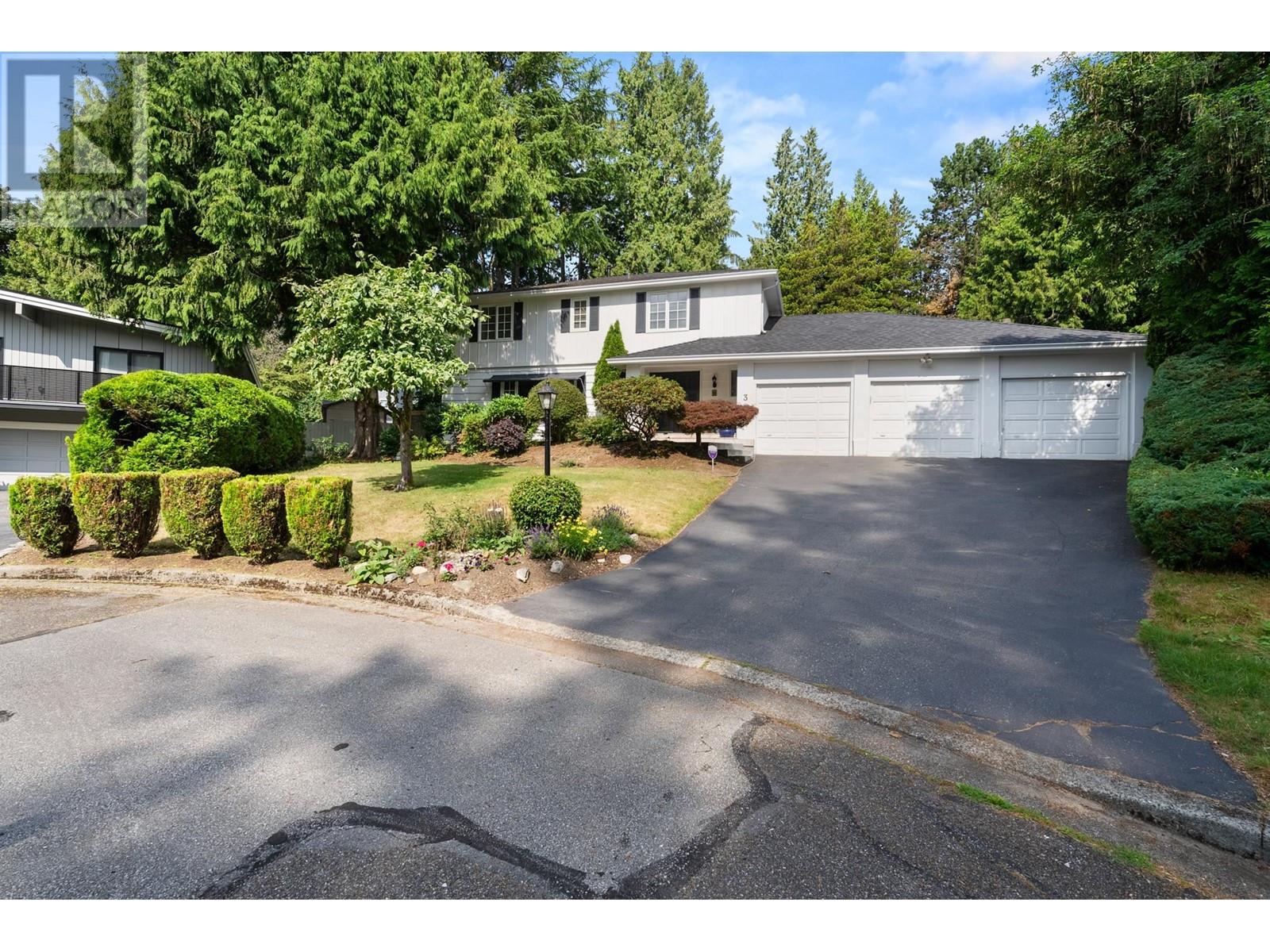 Property at 3 HALSS CRESCENT image 2