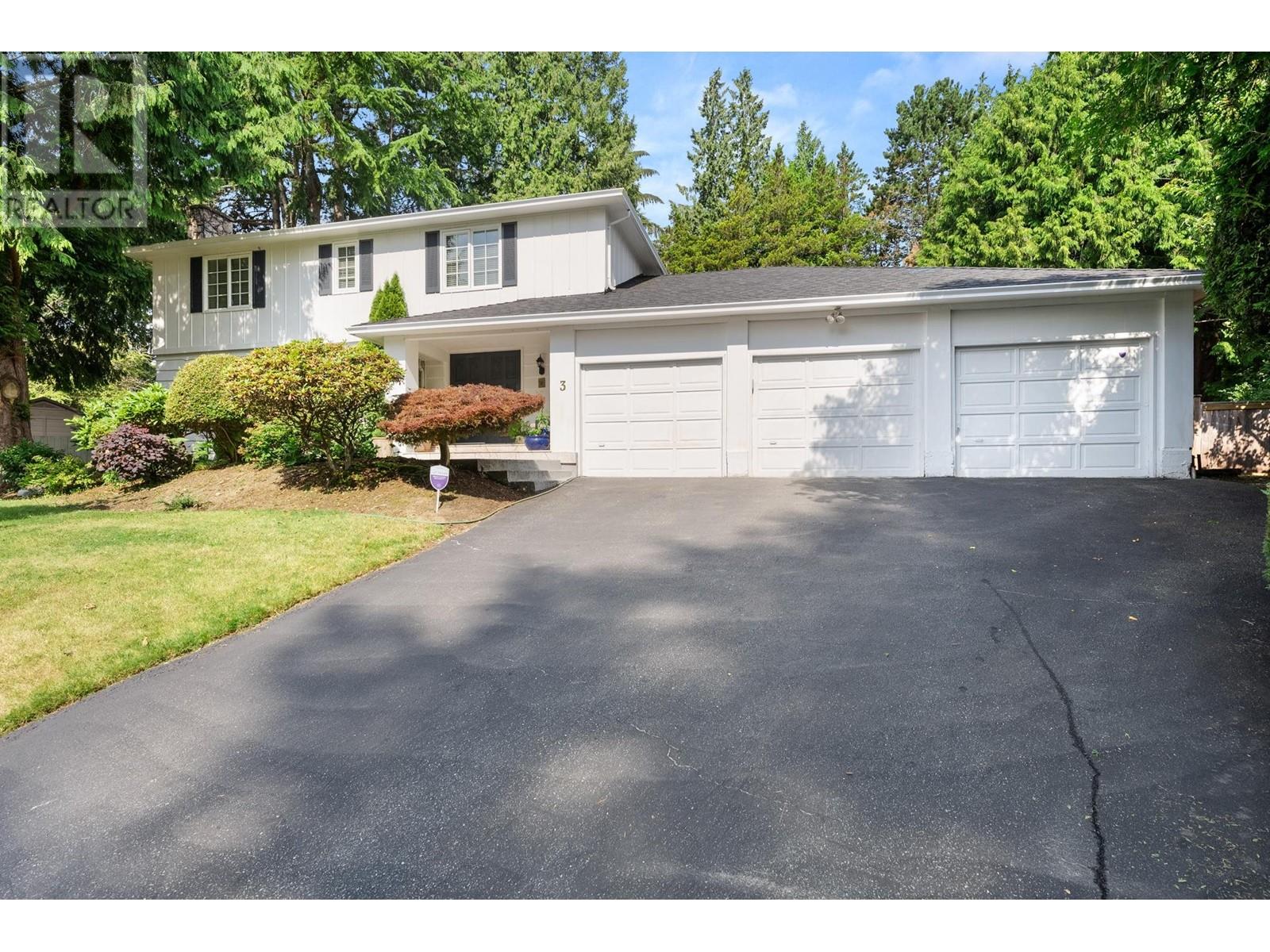 Property at 3 HALSS CRESCENT image 3