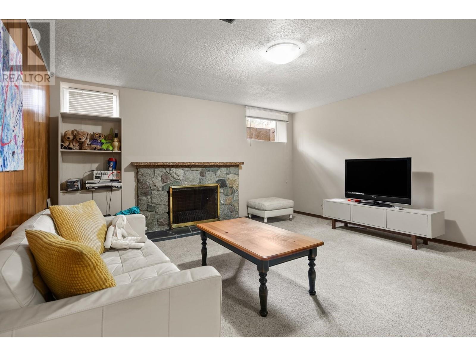 3 Halss Crescent, Vancouver, British Columbia  V6N 3N3 - Photo 33 - R2984504