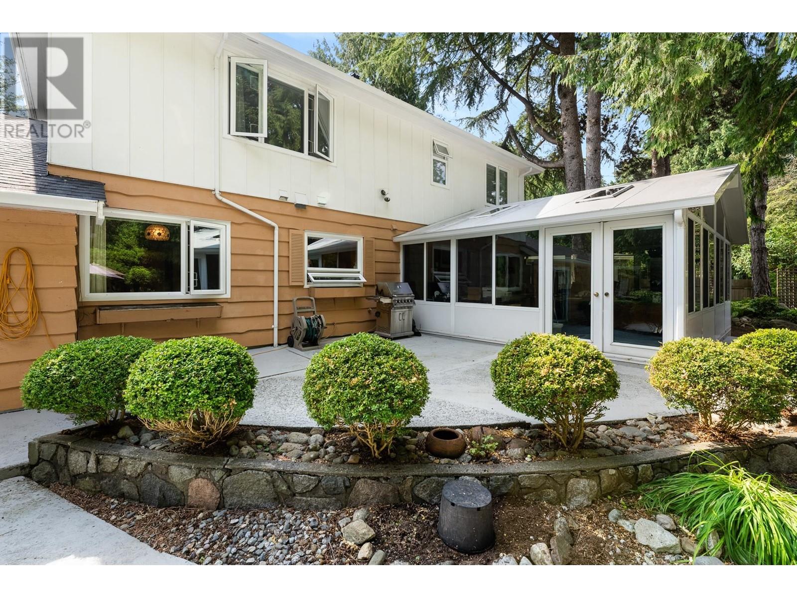 3 Halss Crescent, Vancouver, British Columbia  V6N 3N3 - Photo 37 - R2984504