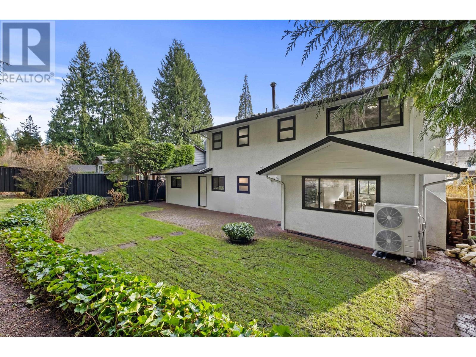 4040 Ruby Avenue, North Vancouver, British Columbia  V7R 4B2 - Photo 31 - R2984511