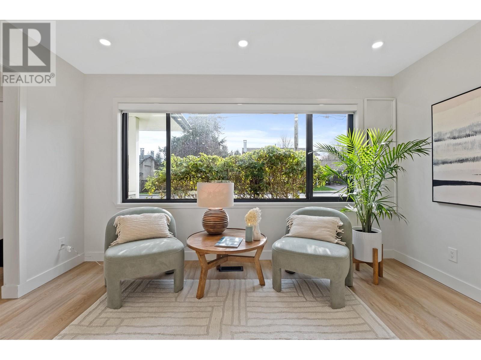 4040 Ruby Avenue, North Vancouver, British Columbia  V7R 4B2 - Photo 5 - R2984511