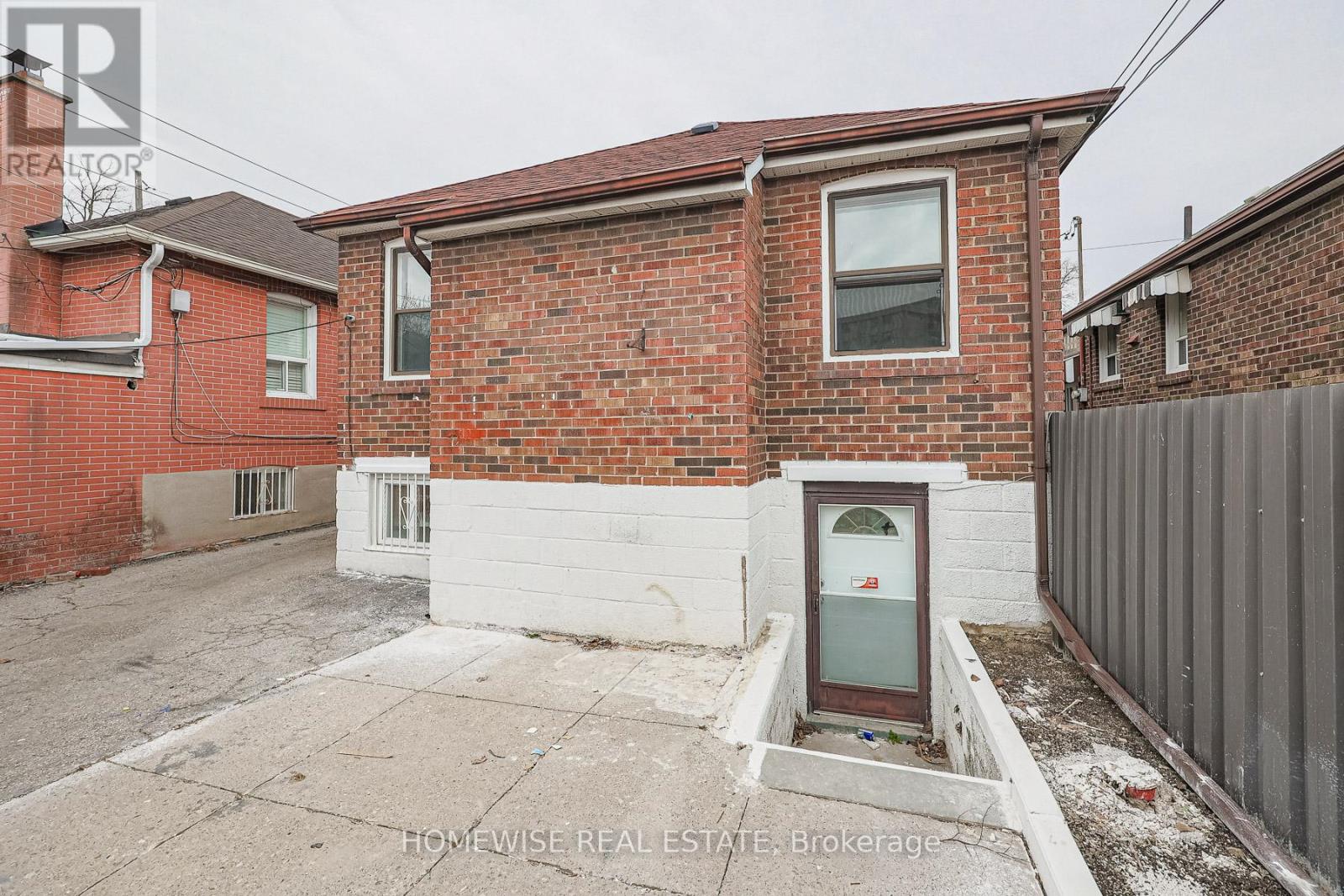 750 Vaughan Road, Toronto, Ontario  M6E 2Z2 - Photo 40 - C12054702