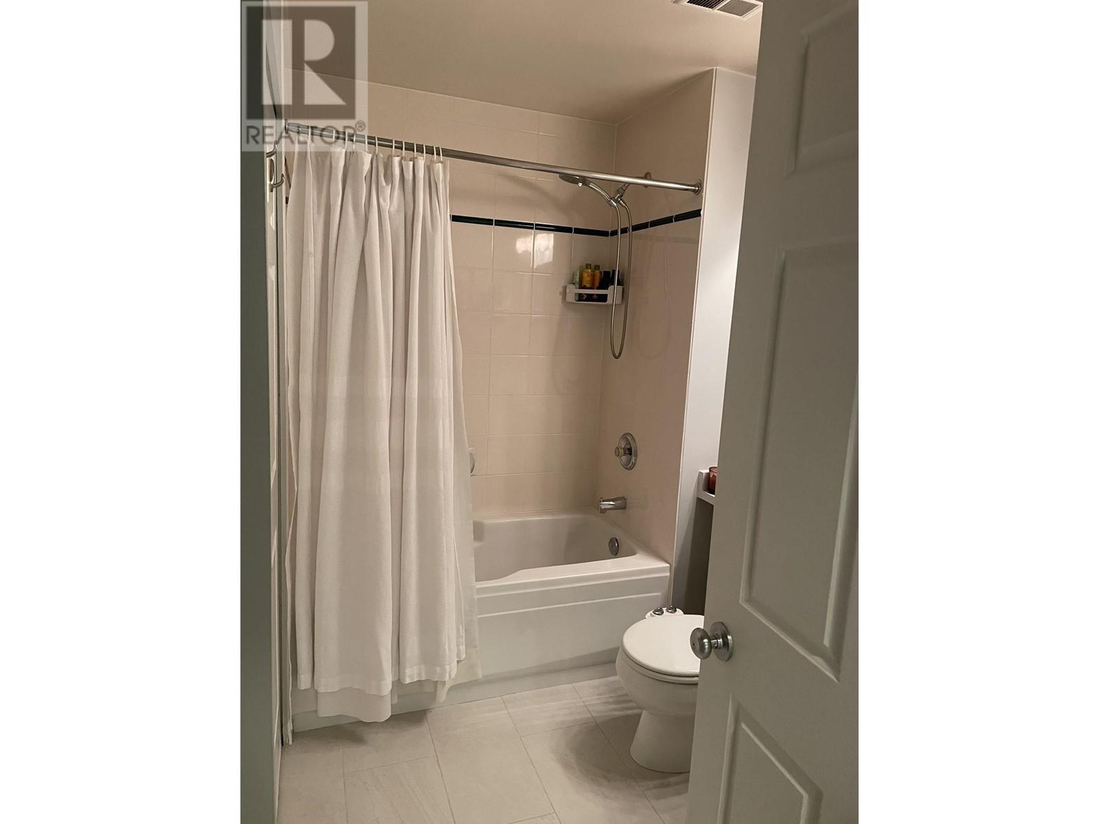 328 3600 Windcrest Drive, North Vancouver, British Columbia  V7G 2S5 - Photo 7 - R2984405