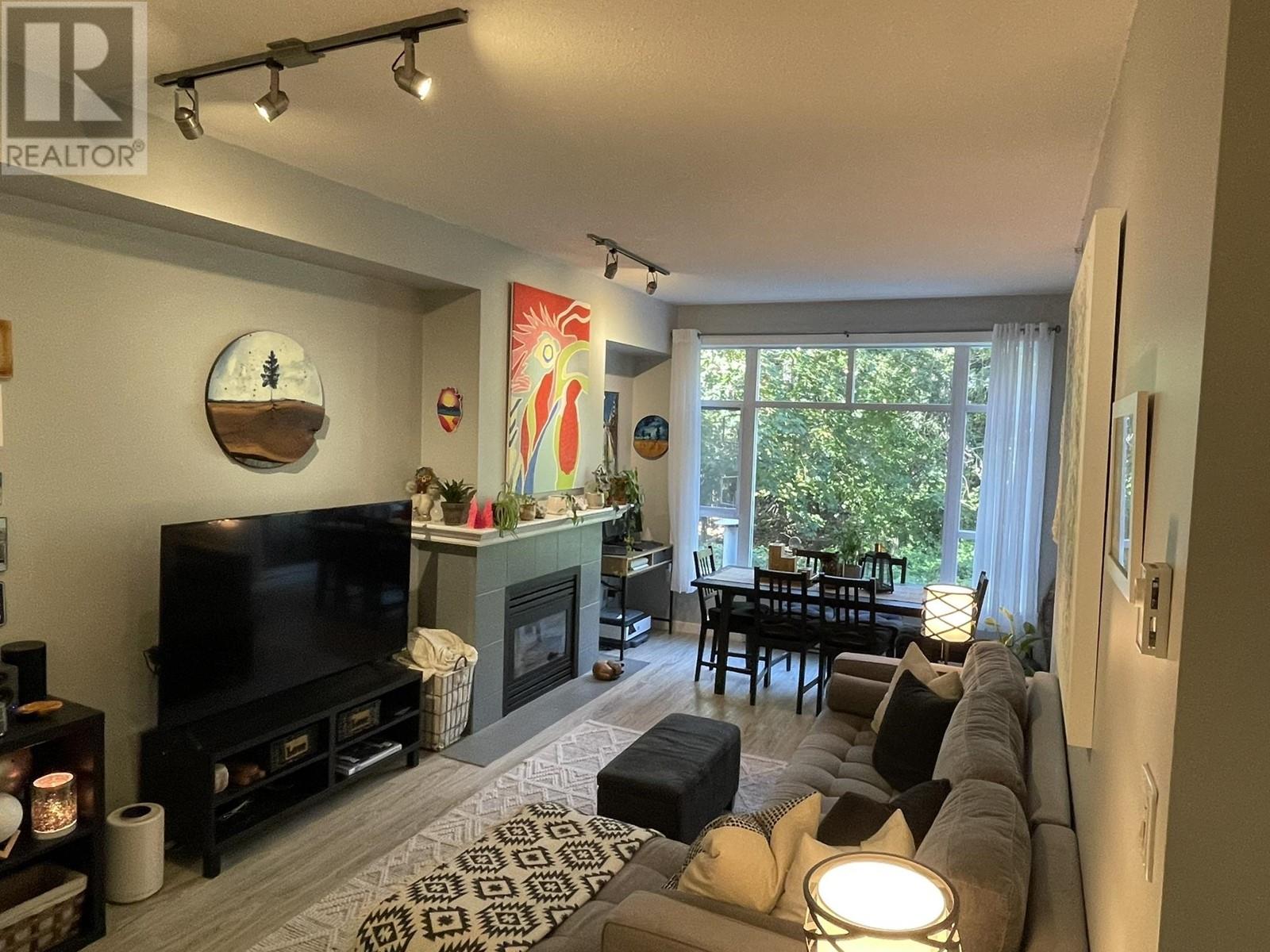 328 3600 Windcrest Drive, North Vancouver, British Columbia  V7G 2S5 - Photo 3 - R2984405