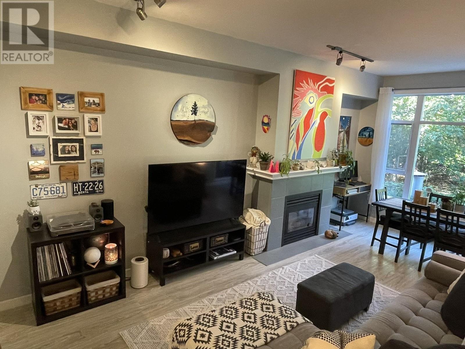 328 3600 Windcrest Drive, North Vancouver, British Columbia  V7G 2S5 - Photo 4 - R2984405