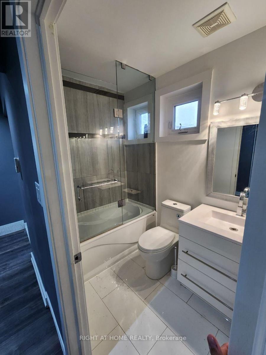 44 Overton Crescent, Toronto (Banbury-Don Mills), Ontario  M3B 2V2 - Photo 8 - C11924825