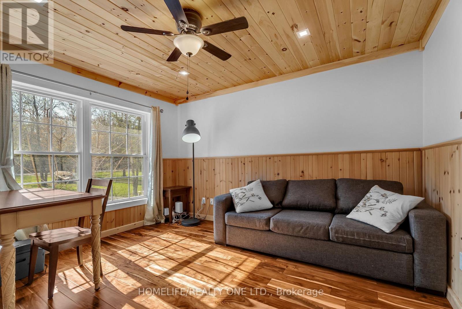 4055 Glenn Cedar Drive, Ramara, Ontario  L3V 6H7 - Photo 22 - S12054649
