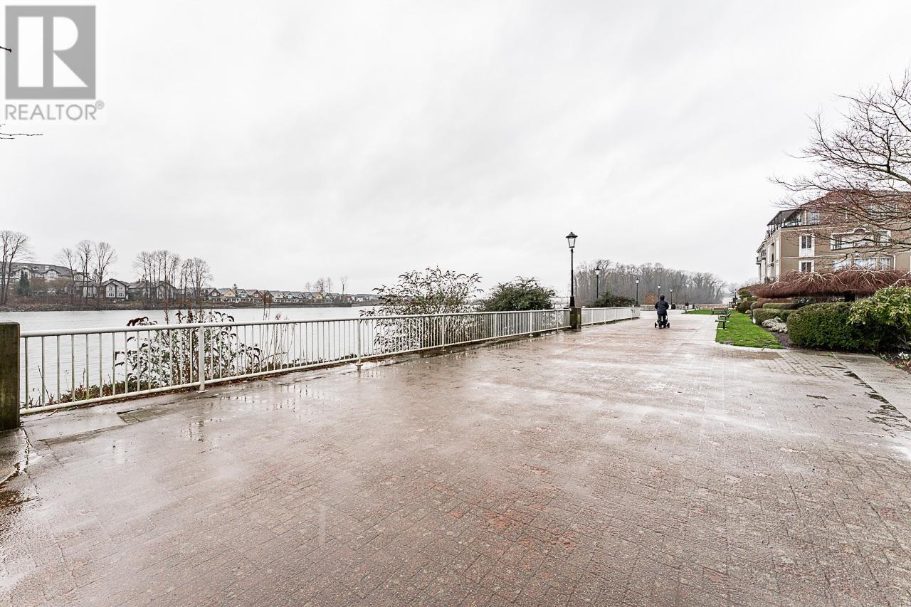 206 3 Renaissance Square, New Westminster, British Columbia  V3M 6K4 - Photo 31 - R2976617