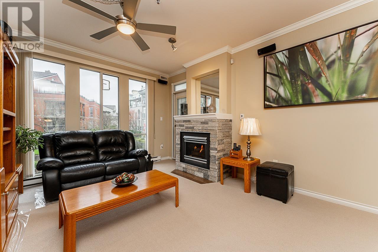 206 3 Renaissance Square, New Westminster, British Columbia  V3M 6K4 - Photo 5 - R2976617