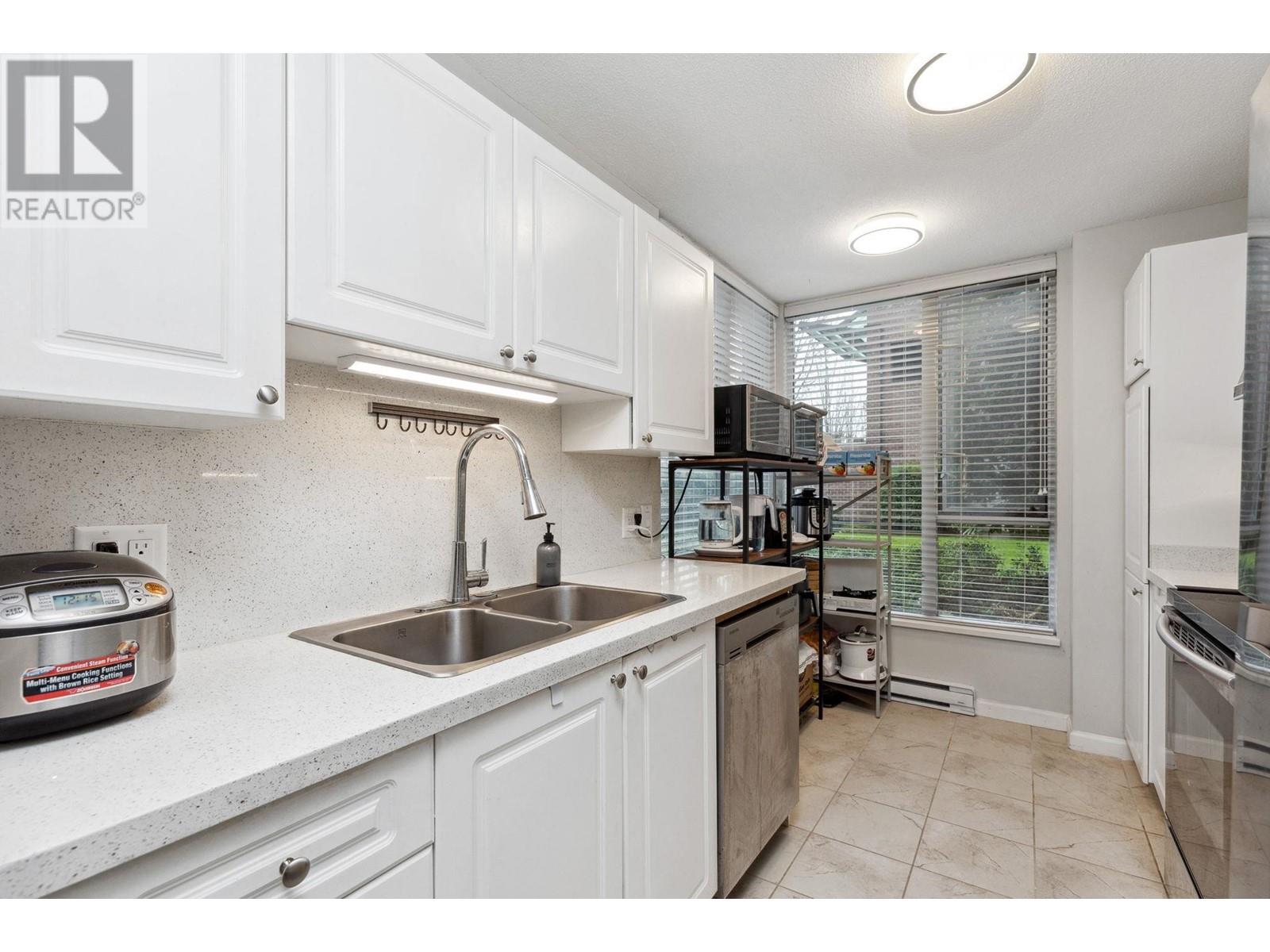 201 7077 Beresford Street, Burnaby, British Columbia  V5E 4J5 - Photo 9 - R2984161
