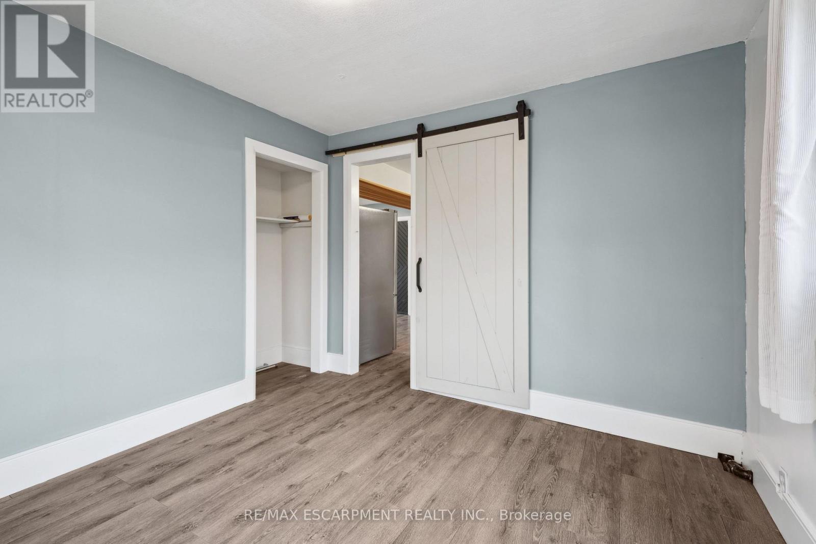Lower Unit - 80 East Street, Cambridge, Ontario  N1R 4P3 - Photo 13 - X12054695