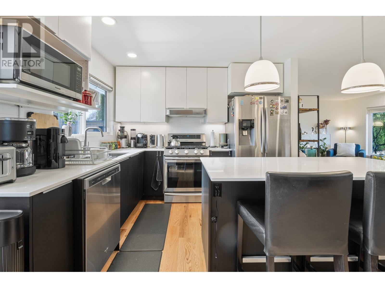 1287 W 15th Street, North Vancouver, British Columbia  V7P 1N1 - Photo 7 - R2984550