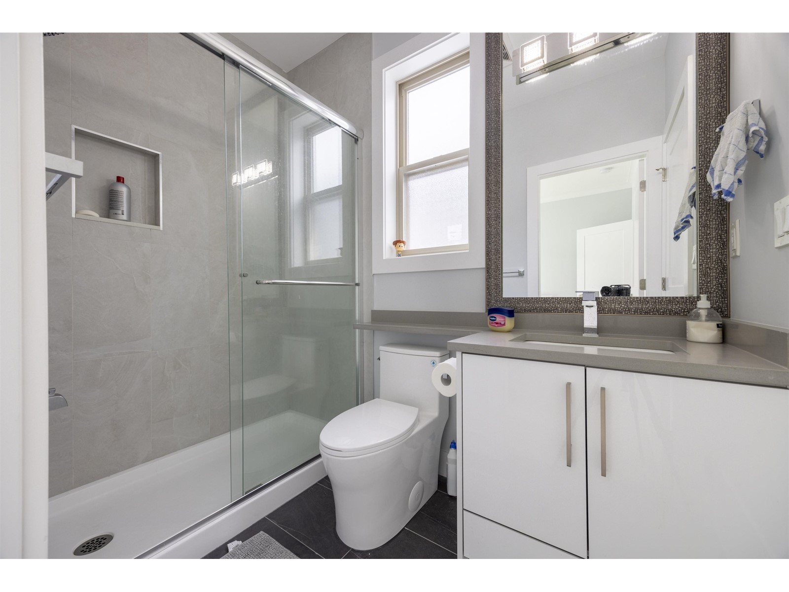 19316 71 Avenue, Surrey, British Columbia  V4N 6V1 - Photo 27 - R2982204