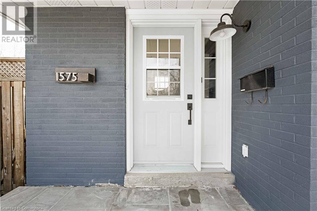 Property at 1575 LEWISHAM Drive image 5