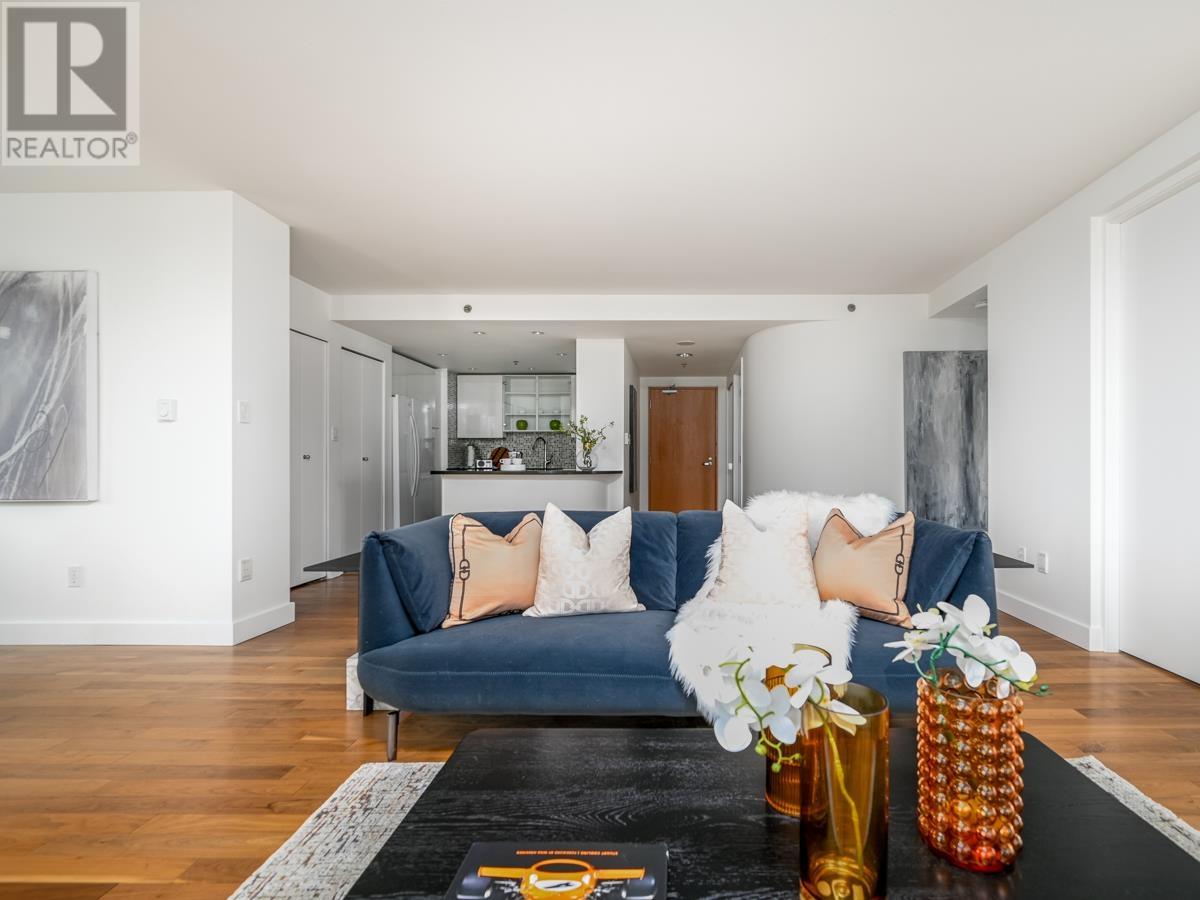 Listing Picture 6 of 24 : 1603 889 HOMER STREET, Vancouver / 溫哥華 - 魯藝地產 Yvonne Lu Group - MLS Medallion Club Member