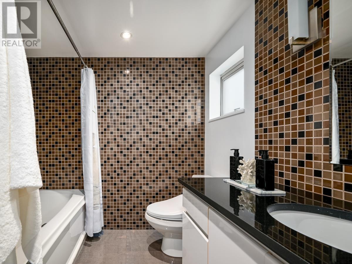 Listing Picture 19 of 24 : 1603 889 HOMER STREET, Vancouver / 溫哥華 - 魯藝地產 Yvonne Lu Group - MLS Medallion Club Member