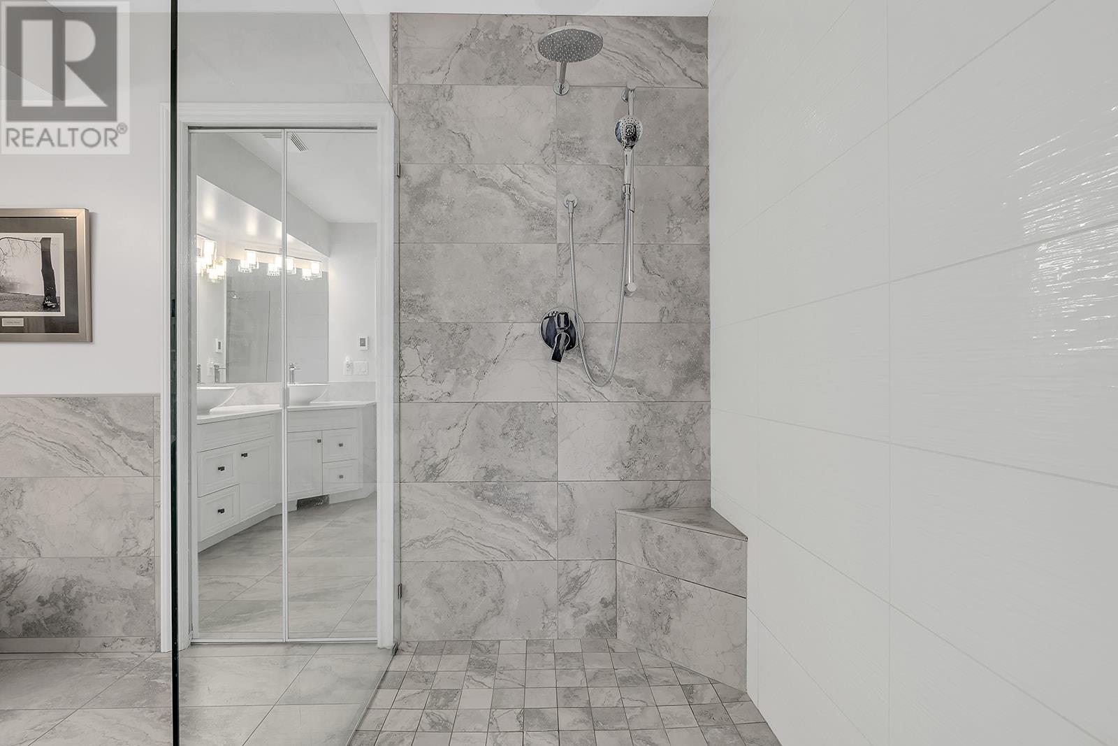 Property at 3800 Gallaghers Pinnacle Way Unit# 14 image 3