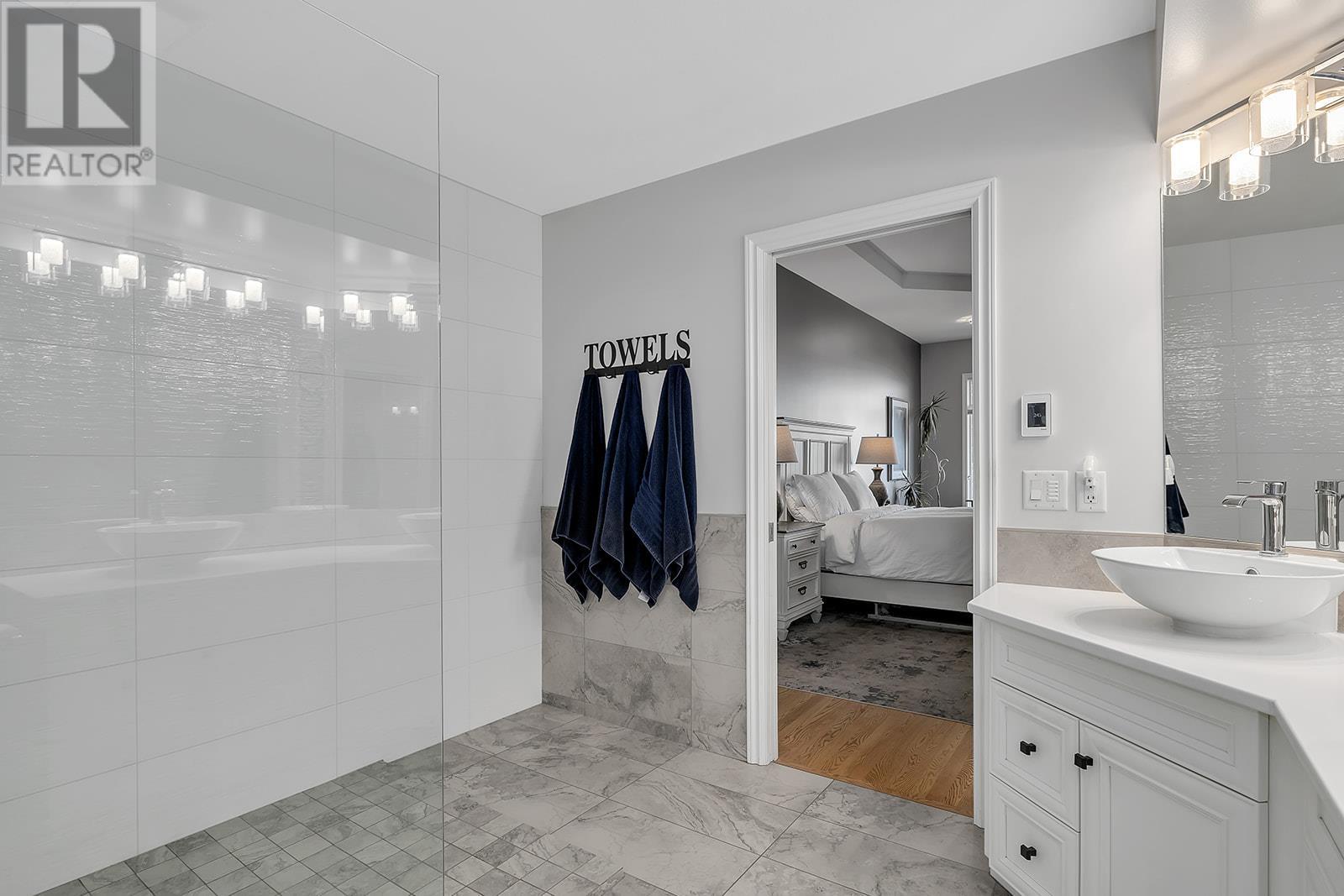 Property at 3800 Gallaghers Pinnacle Way Unit# 14 image 4