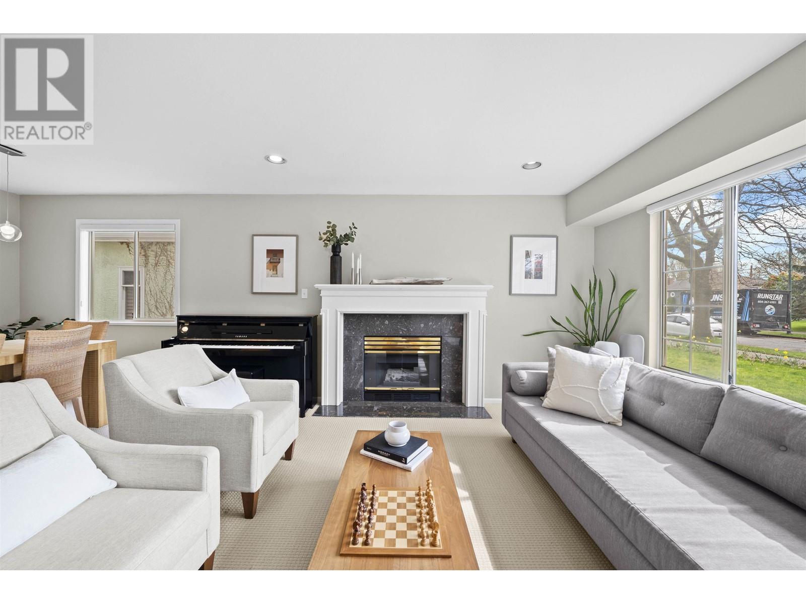 2365 W 13th Avenue, Vancouver, British Columbia  V6K 2S5 - Photo 4 - R2984129