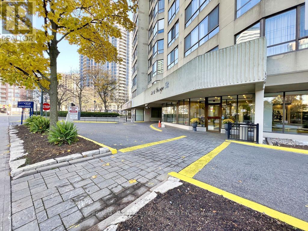 Property at 108 - 5444 YONGE STREET image 2